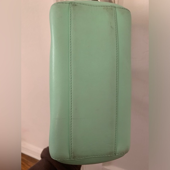 Luana Leather Italy Light Green/Seafoam Diamond Mini Tote with Crossbody Strap - Picture 3 of 7